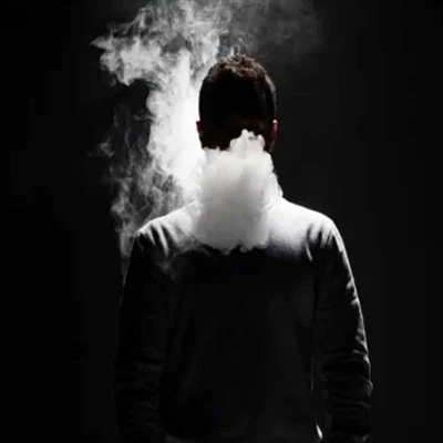 Zašto mi e-cigareta crni zube?