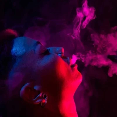 Mogu li e-cigarete uzrokovati nakupljanje tekućine u plućima?